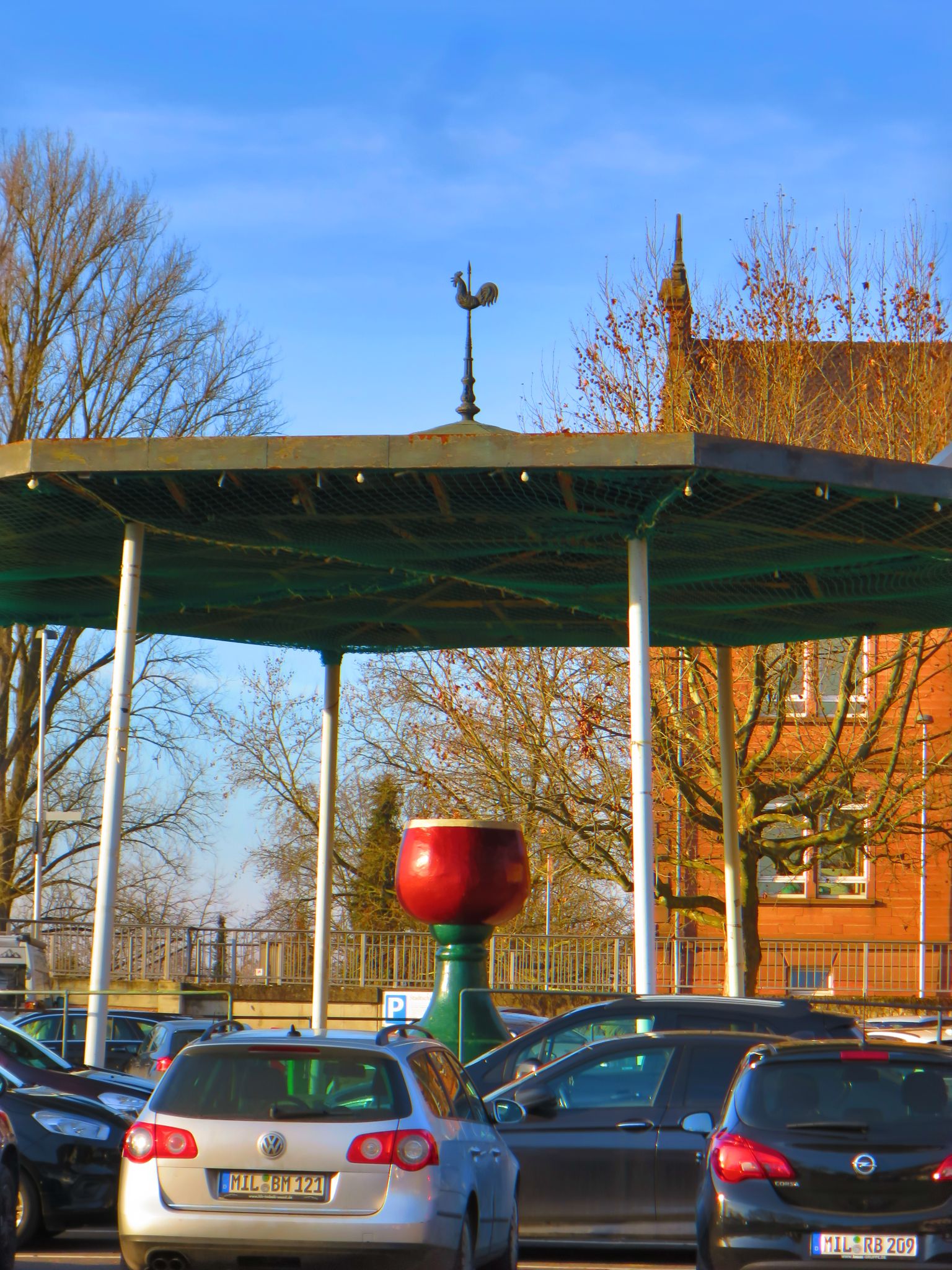 Der Hahn als Gastgeschenk